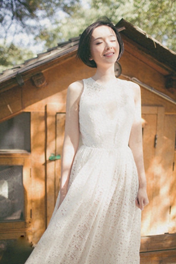 李依玲从不轻率的接戏，严谨认真的态度使她获得了更多的认可