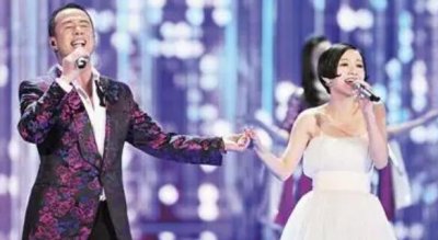 ​爱就像蓝天白云晴空万里是什么歌（歌曲答案里的歌曲）