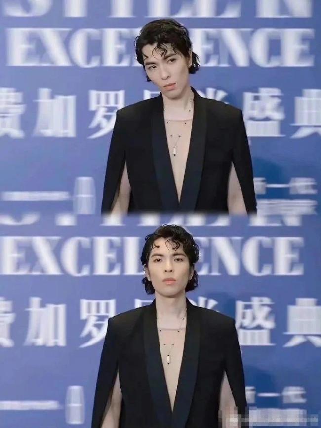 萧敬腾卷发深V西装撞脸钟楚曦 网友:略显姨味