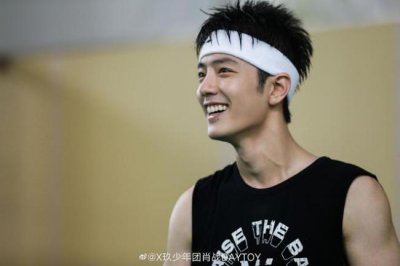 ​肖战起诉眼镜店侵犯肖像权胜诉 被告需赔偿2万元