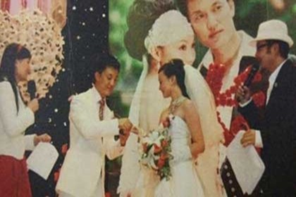 43岁“村长”李锐的妻子近照