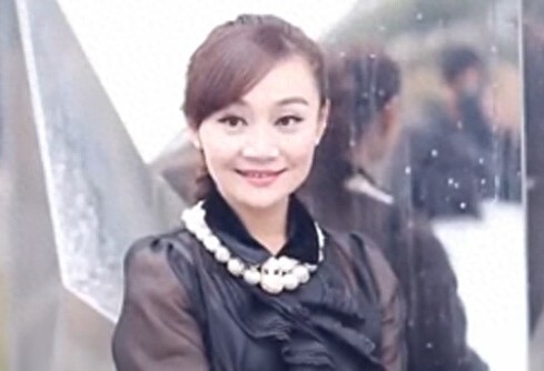 43岁“村长”李锐的妻子近照