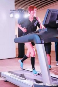 ​陈意涵每天跑步跑多少公里(陈意涵孕期跑步)