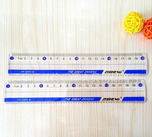 软尺由什么材料组成