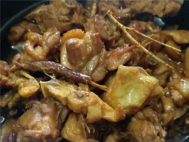 五指毛桃煲鸡正确做法（香气扑鼻的五指毛桃炖鸡）(9)