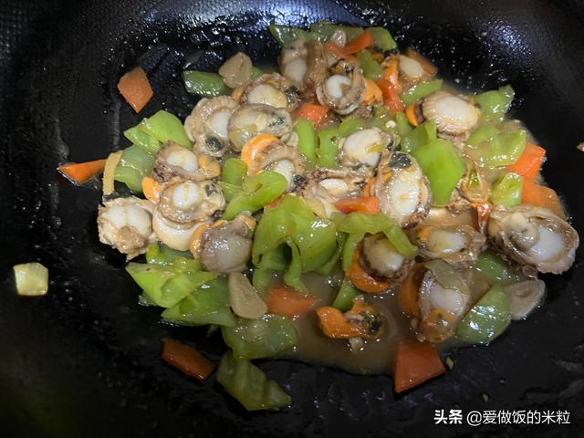 辣炒扇贝肉的最佳做法大全（味道鲜美好吃不贵）(10)