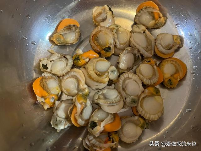 辣炒扇贝肉的最佳做法大全（味道鲜美好吃不贵）(2)