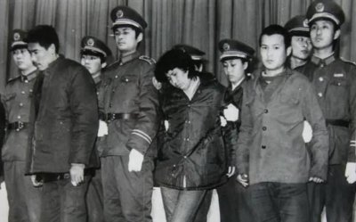​1983年为何突然全国严打？三个恶劣事件是导火索，亲历者：打得好