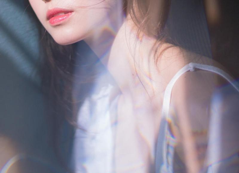 对于父亲出轨女儿应该做什么