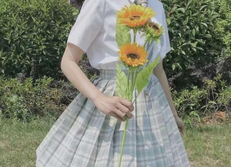 心中欲少，自然忧少