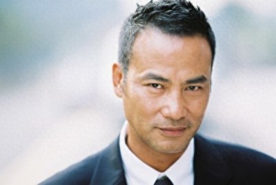 ​他是香港演艺圈大佬，刘德华演技不如他，向华强也敬他三分