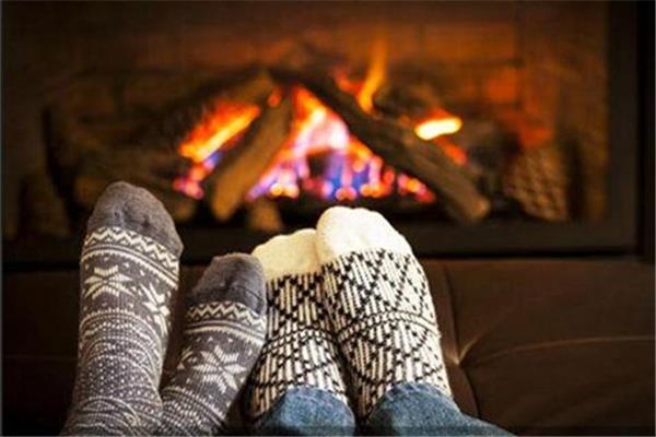 冬季睡觉脚冷怎么办 冬天为什么睡觉脚冷 冬季睡觉脚冷怎么办 冬天为什么睡觉脚冷