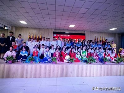 ​西安商贸科技技术学校举办艺术季展演