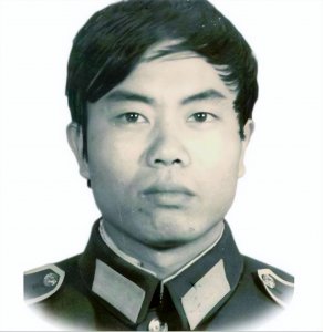 ​中国首位牺牲缉毒民警，25岁卧底毒窝24次，遗体被发现时全身白霜