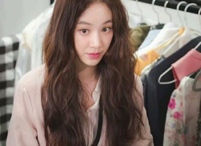 ​刚加的女生不回复你信息代表什么意思？